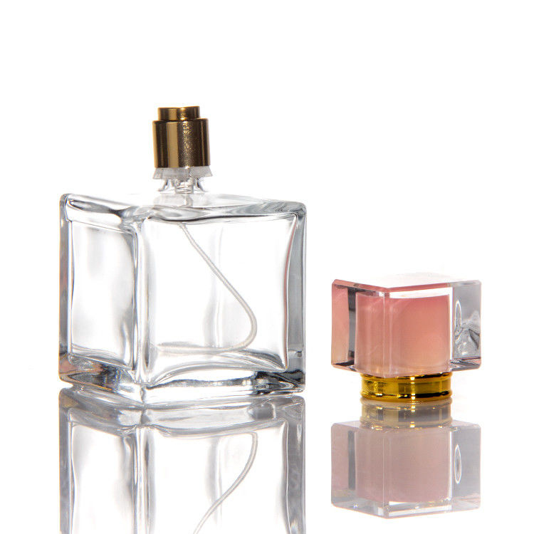 30ml 50ml 100ml 정사각형 육각형 향수 병 유리 병에 펌프 스프레이어와 함께 크리스탈 캡