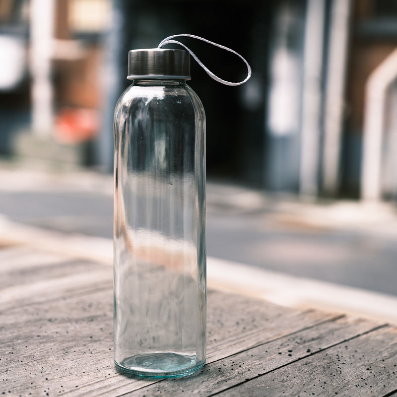 350ml 500ml 둥근 스포츠 고 보로실리케이트 유리 물병 실리콘 수갑