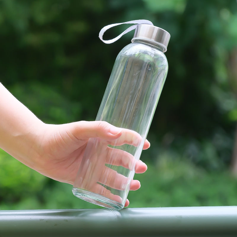 350ml 500ml 둥근 스포츠 고 보로실리케이트 유리 물병 실리콘 수갑